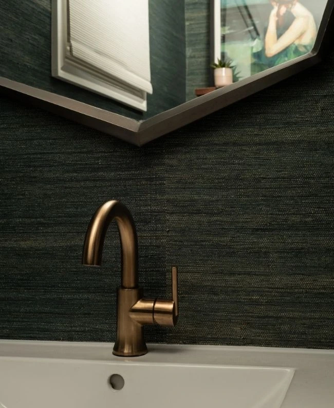 Elegant powder bath