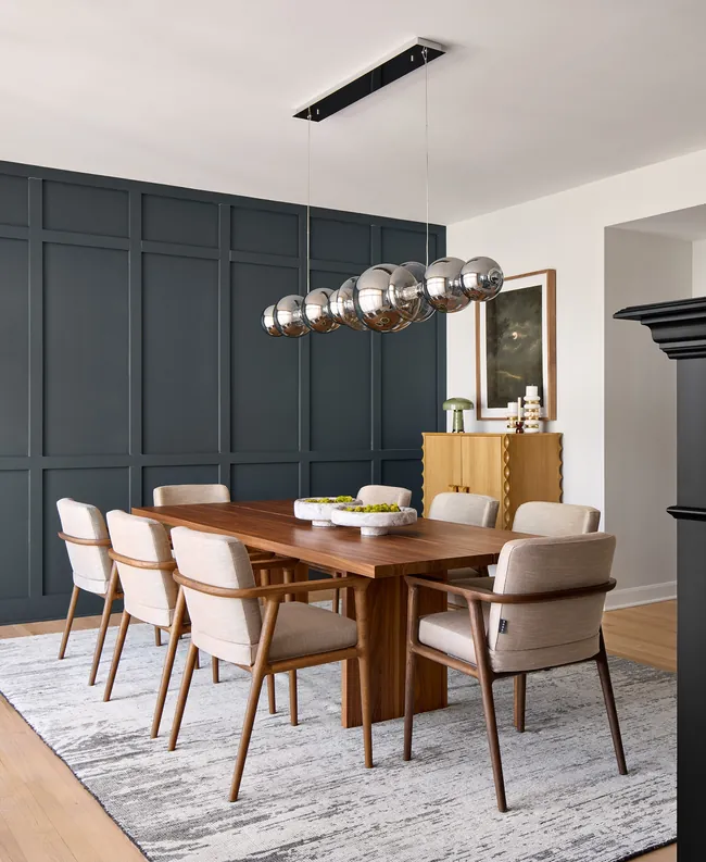 custom millwork dining room Custom millwork dining room in Streetersville